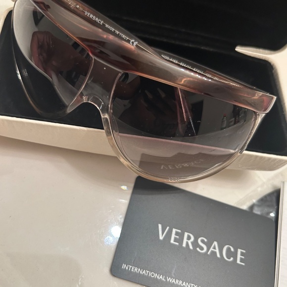 Versace shades - Picture 8 of 9